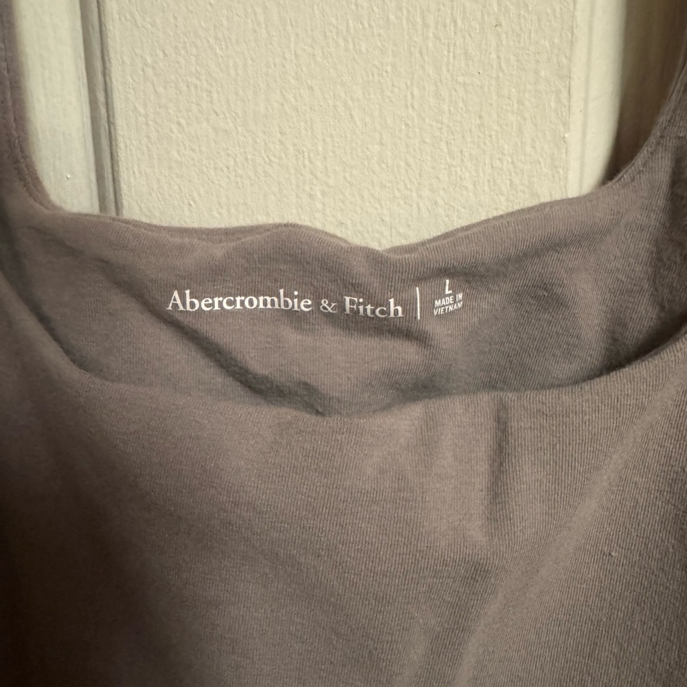 A&F double lined tank - Picture 3 of 3